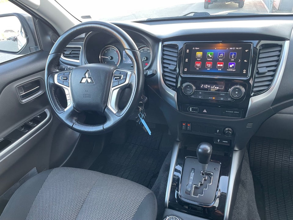 Mitsubishi L200 2,4 DI-D 181 Instyle Db.Kab aut. 4d