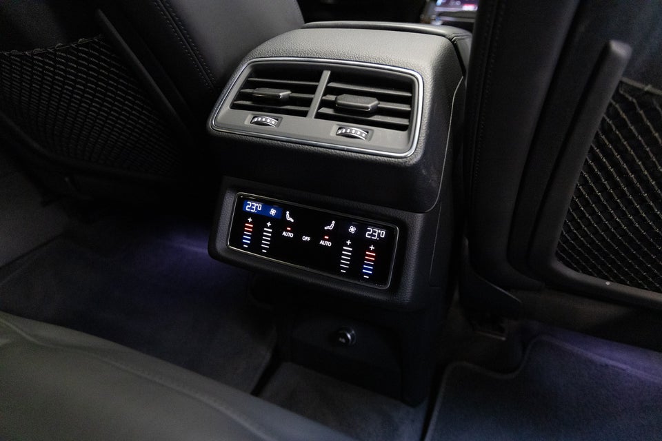 Audi e-tron 55 S-line Sportback quattro 5d