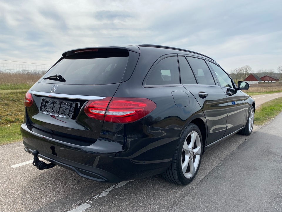 Mercedes C220 d 2,2 Avantgarde stc. aut. 5d