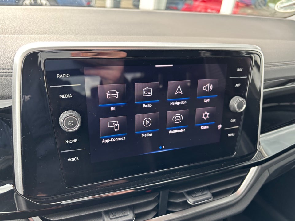VW T-Roc 1,5 TSi 150 R-line DSG 5d