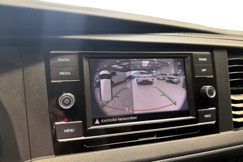VW Transporter 2,0 TDi 150 Kassevogn DSG lang