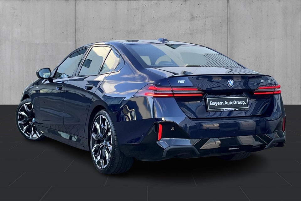 BMW i5 eDrive40 M-Sport Pro 4d