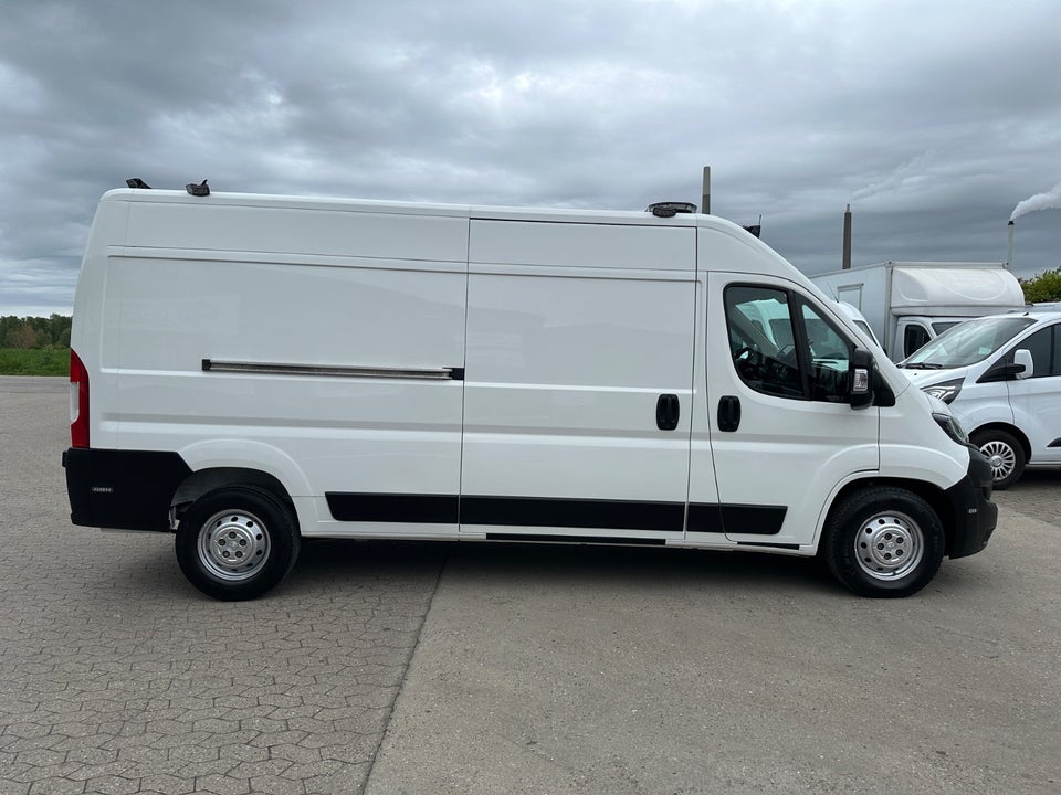 Peugeot Boxer 335 2,2 BlueHDi 165 L3H2 Premium