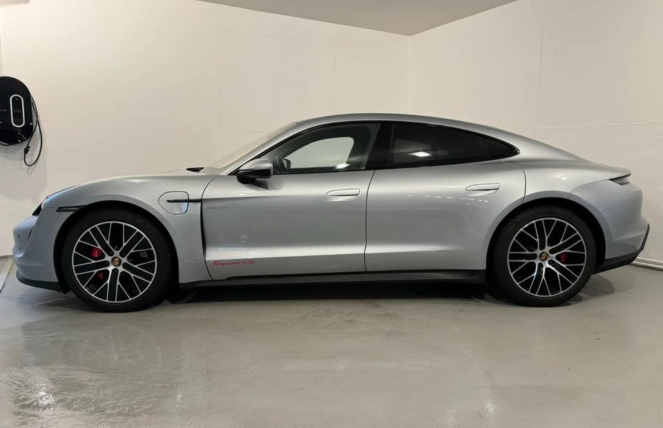 Porsche Taycan 4S Performance+ 4d