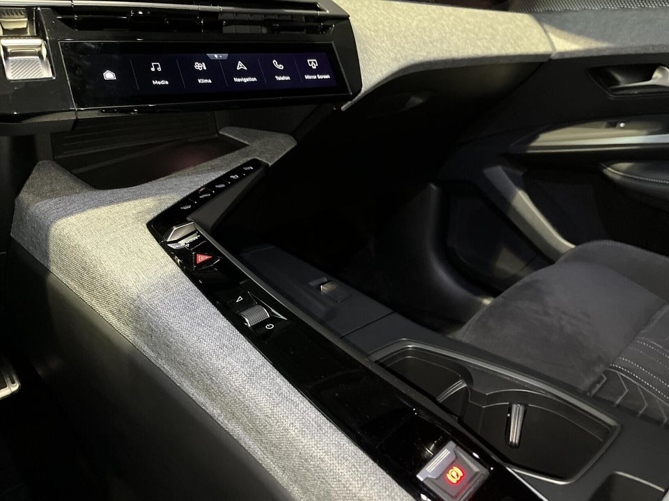 Peugeot e-5008 77 GT Pack 7prs 5d