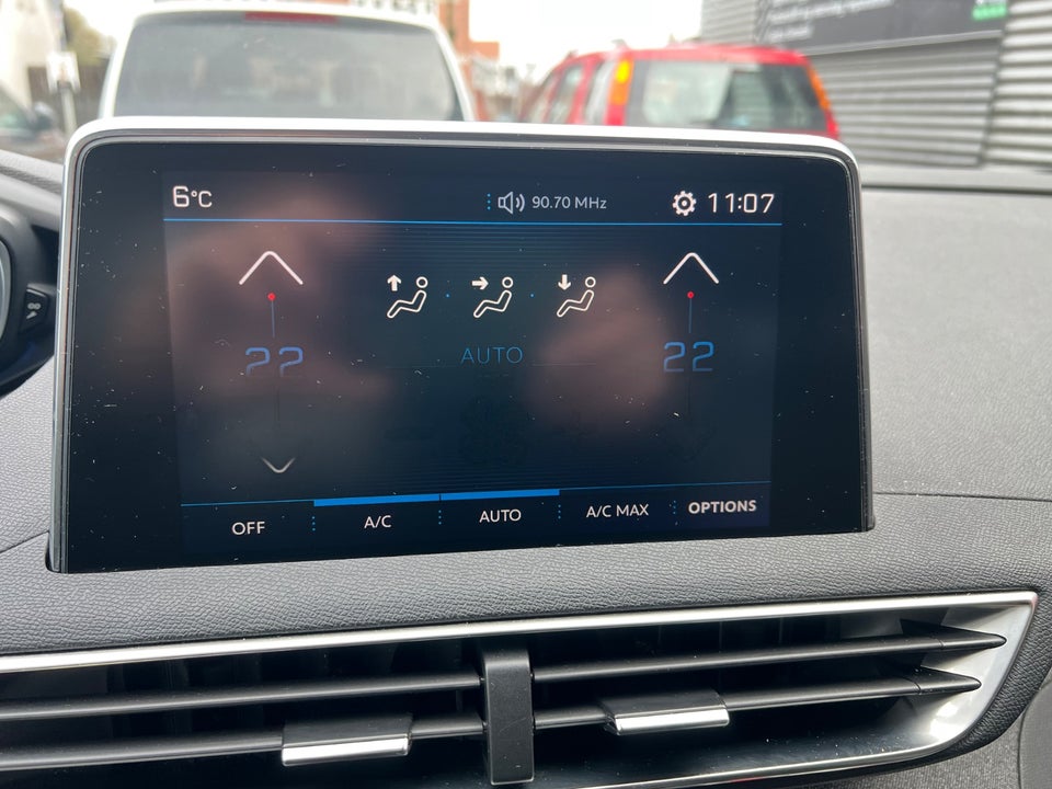 Peugeot 5008 1,6 BlueHDi 120 Allure 7prs 5d