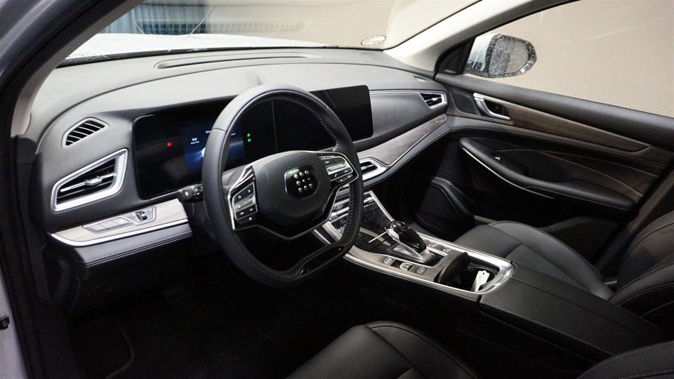 Navor E5 1,5 PHEV Rock 5d