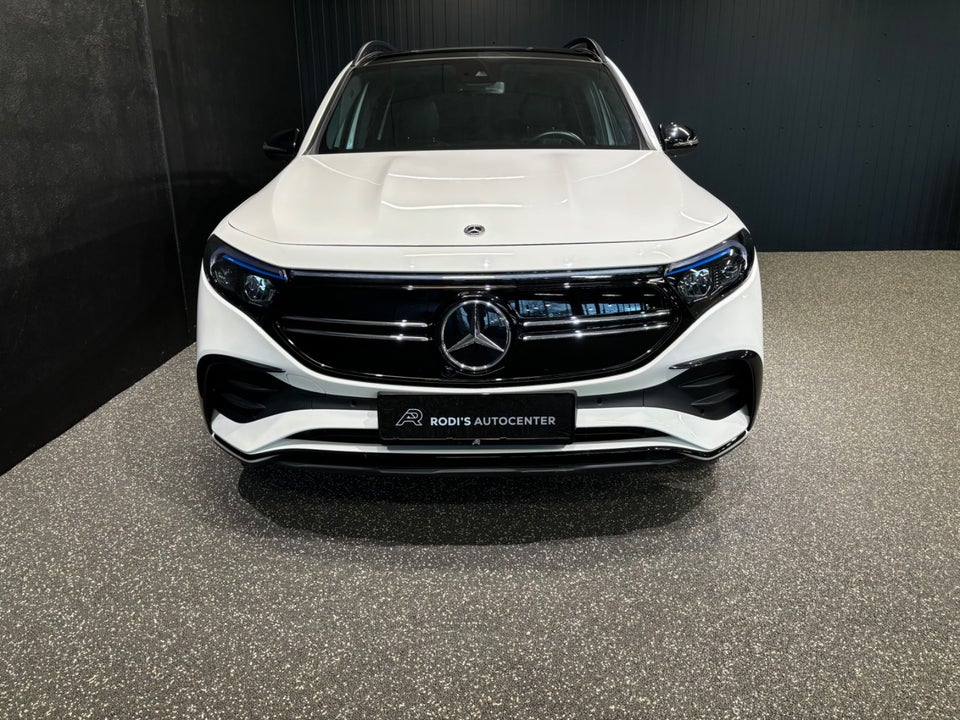 Mercedes EQB300 AMG Line 4Matic 5d