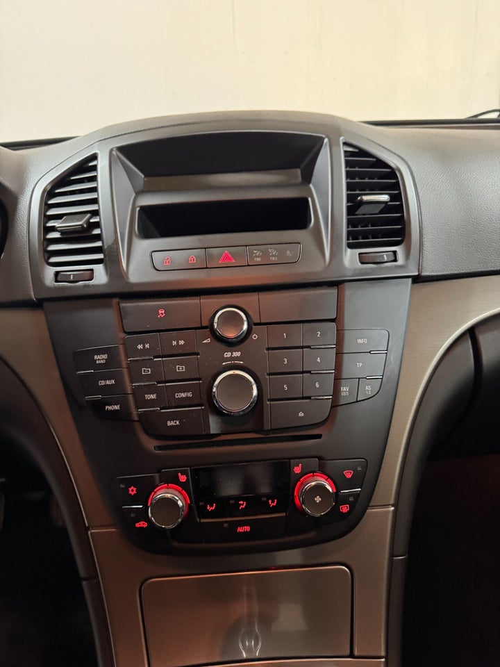 Opel Insignia 1,8 Cosmo 4d