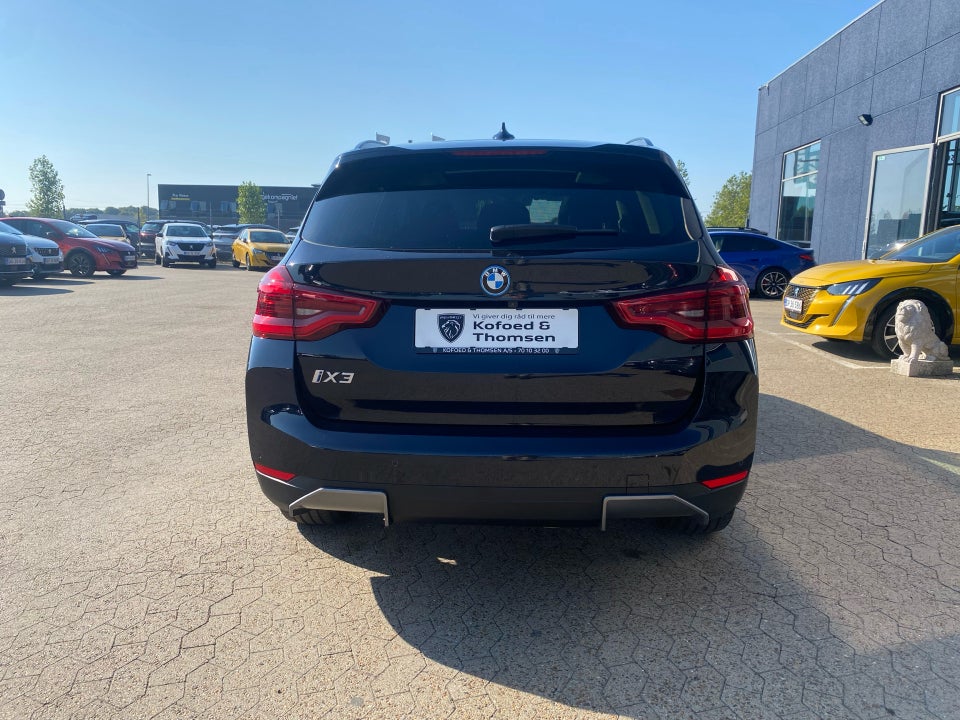 BMW iX3 Charged 5d