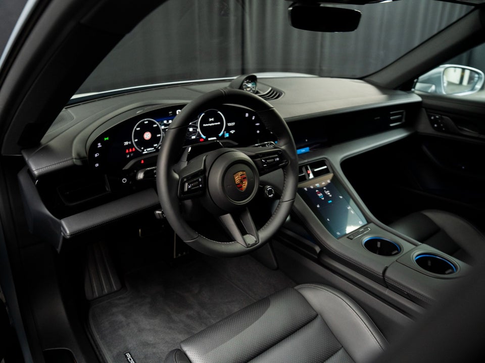 Porsche Taycan Performance+ Black Edition Sport Turismo 5d