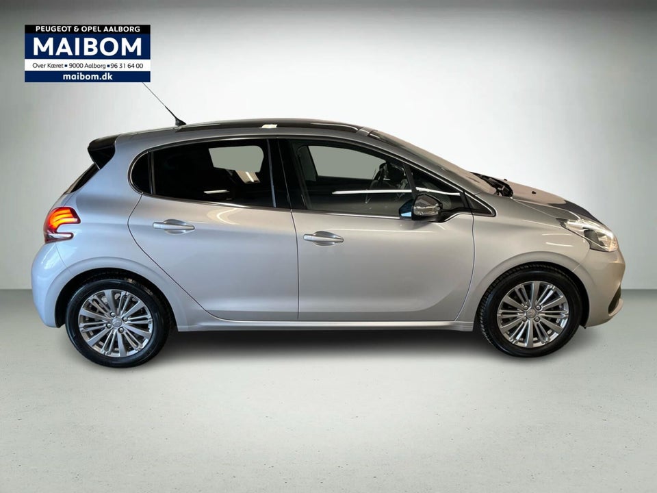 Peugeot 208 1,6 BlueHDi 100 Desire Sky 5d