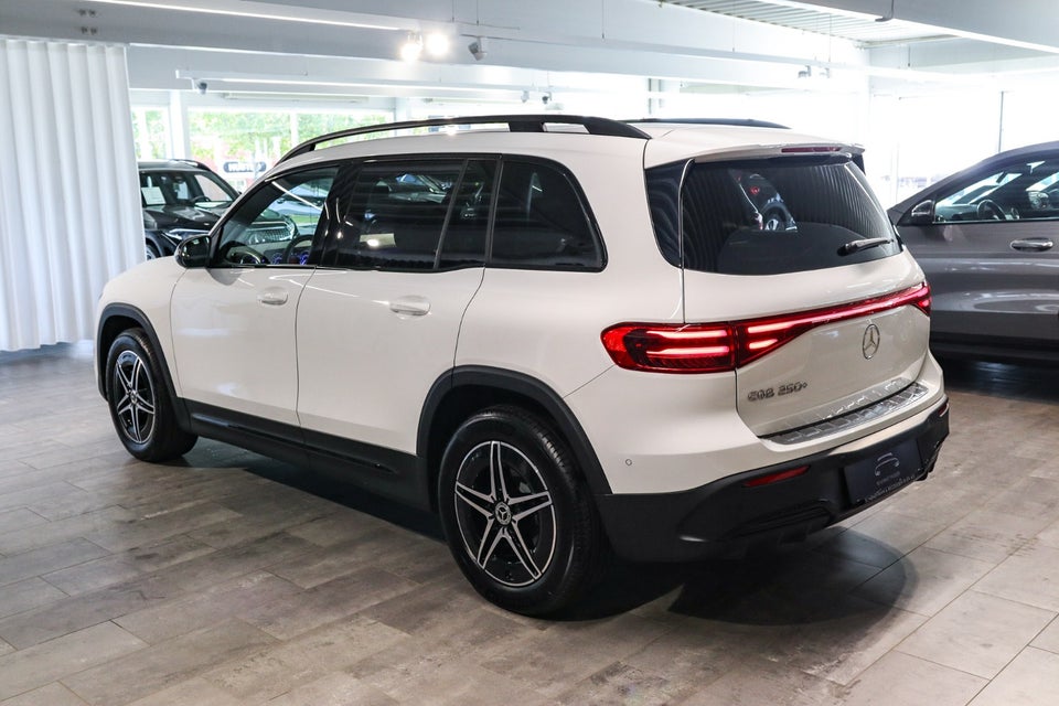 Mercedes EQB250+ AMG Advance 5d