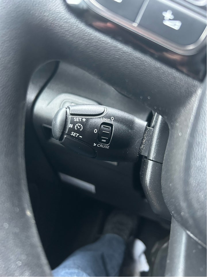 Toyota ProAce City 1,5 D 102 Medium Comfort 5d