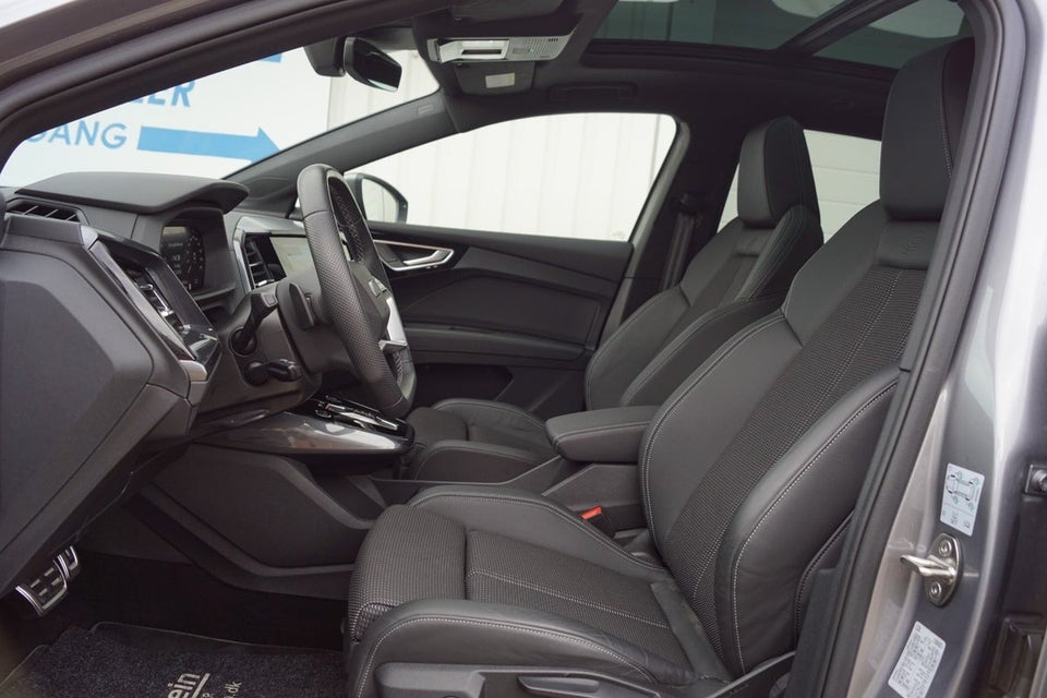 Audi Q4 e-tron 45 S-line 5d