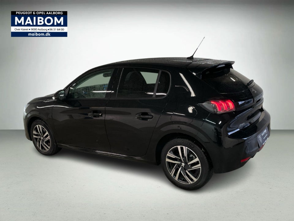 Peugeot 208 1,2 PureTech 100 Black Selection 5d