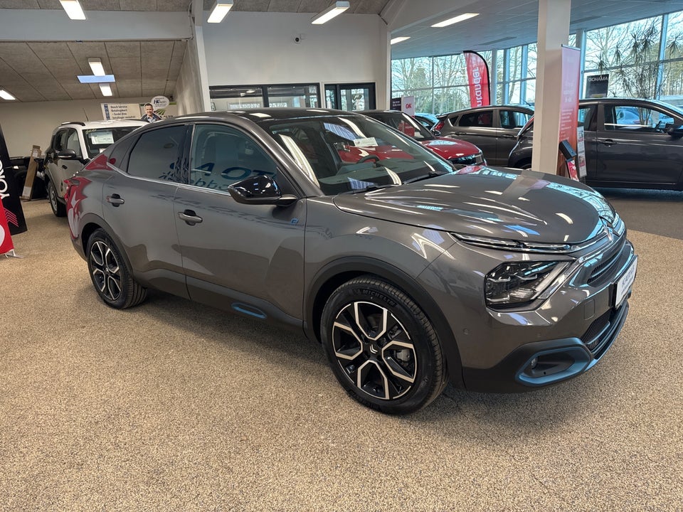 Citroën ë-C4 X 50 Shine 4d