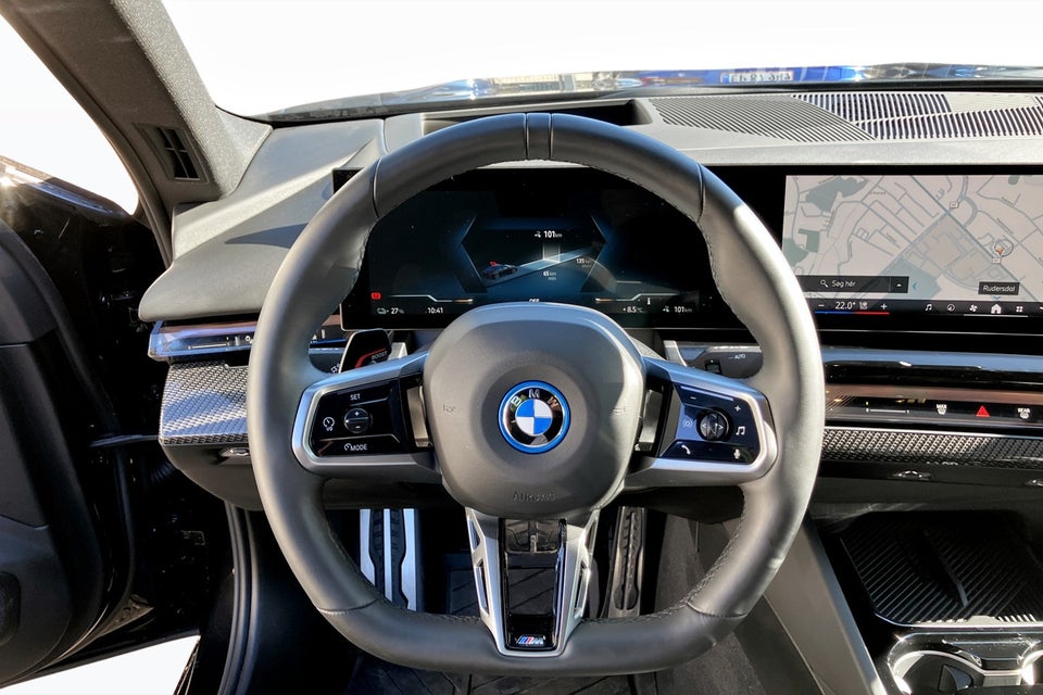 BMW i5 eDrive40 Fully Charged M-Sport 4d