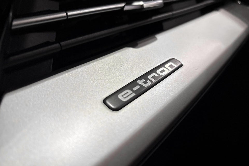 Audi Q4 e-tron 45 S-line Edition 5d