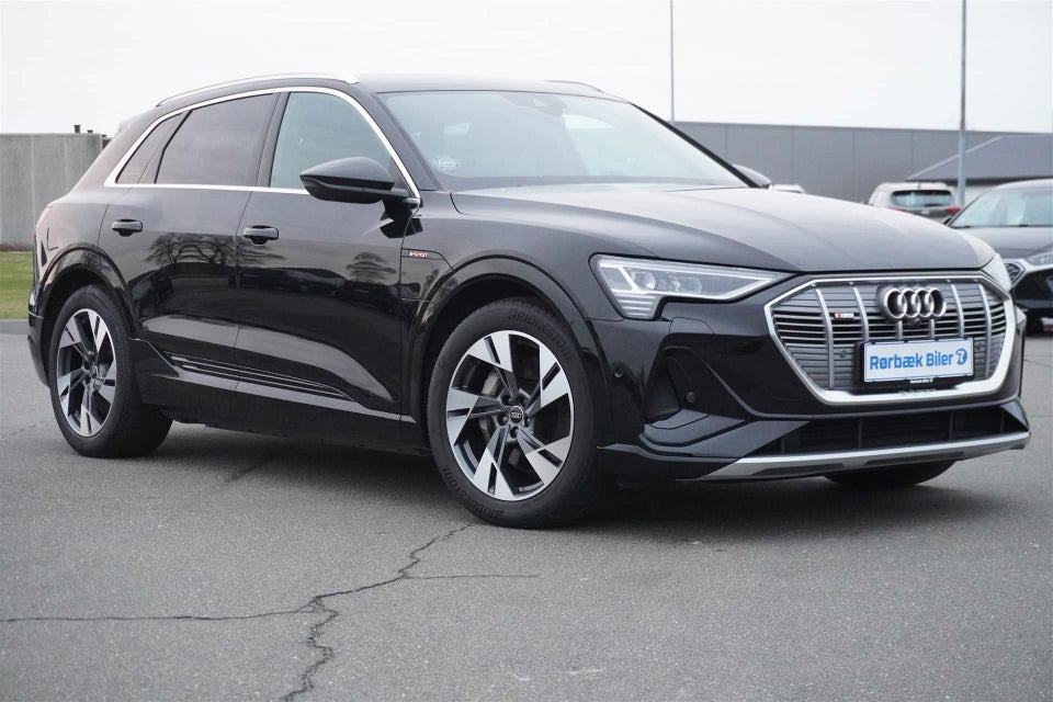 Audi e-tron 55 S-line quattro 5d