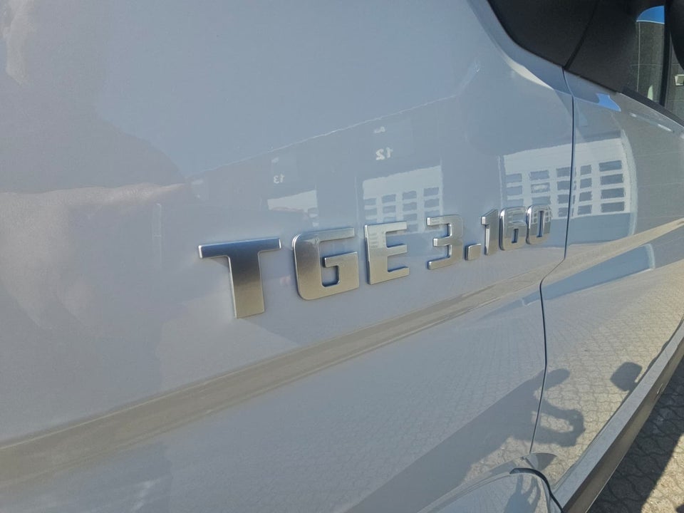 MAN TGE 2,0 3.160 Kassevogn L3H3 aut. RWD