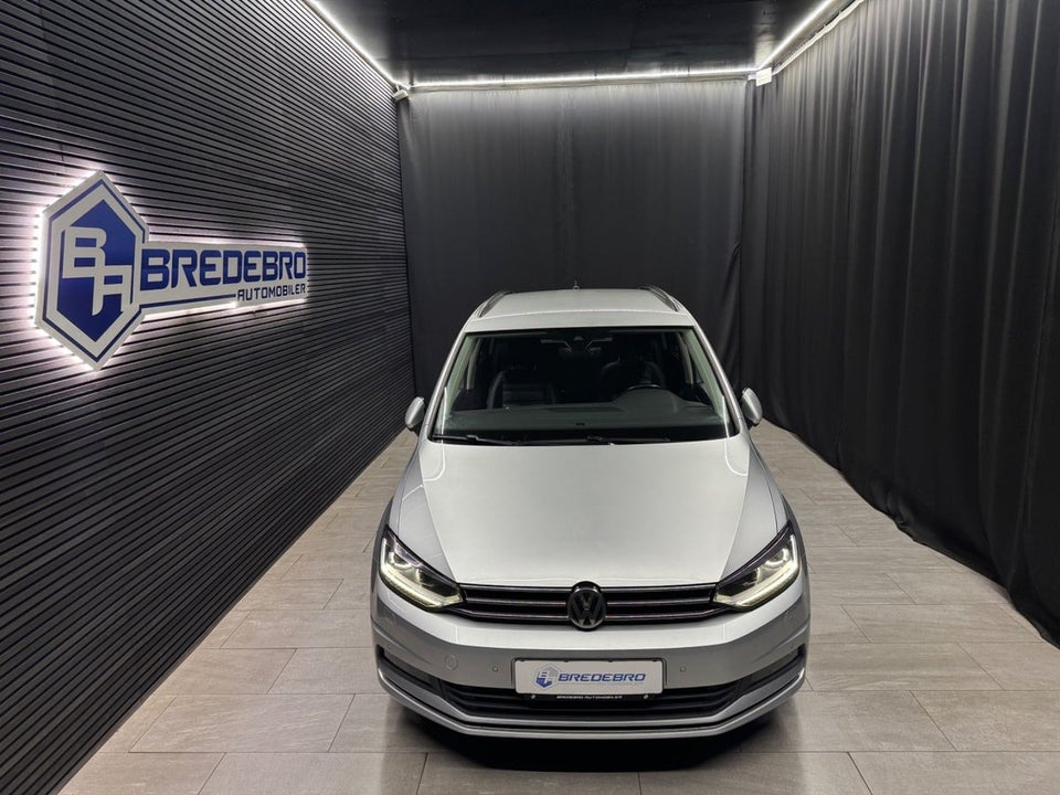 VW Touran 2,0 TDi 150 Highline DSG 7prs 5d