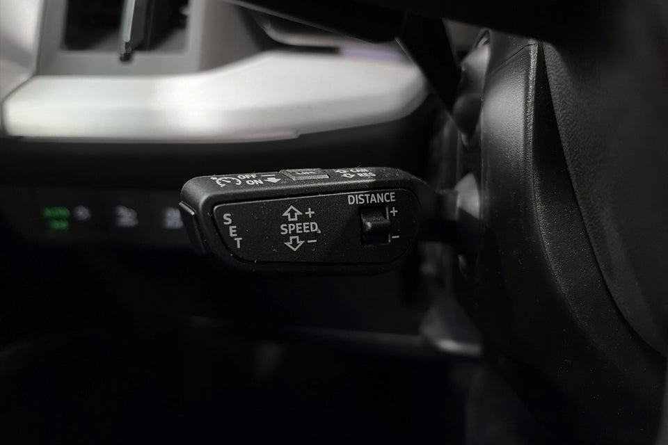 Audi Q4 e-tron performance 5d