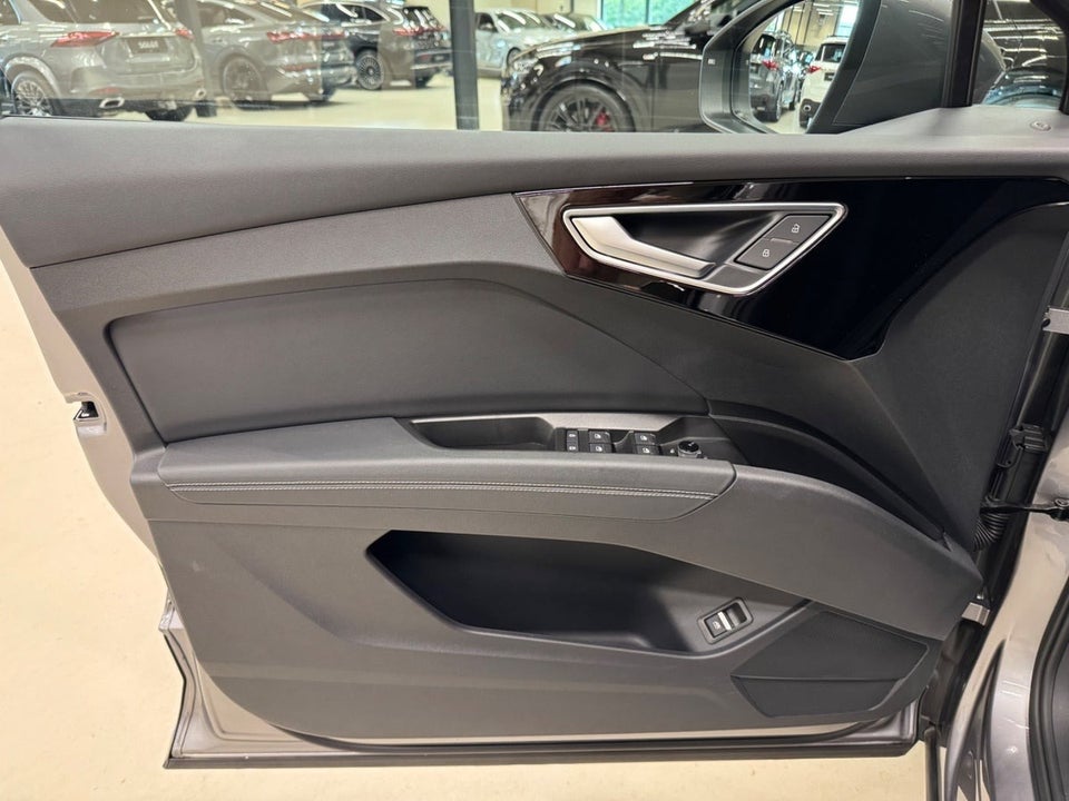 Audi Q4 e-tron 50 S-line Sportback quattro 5d