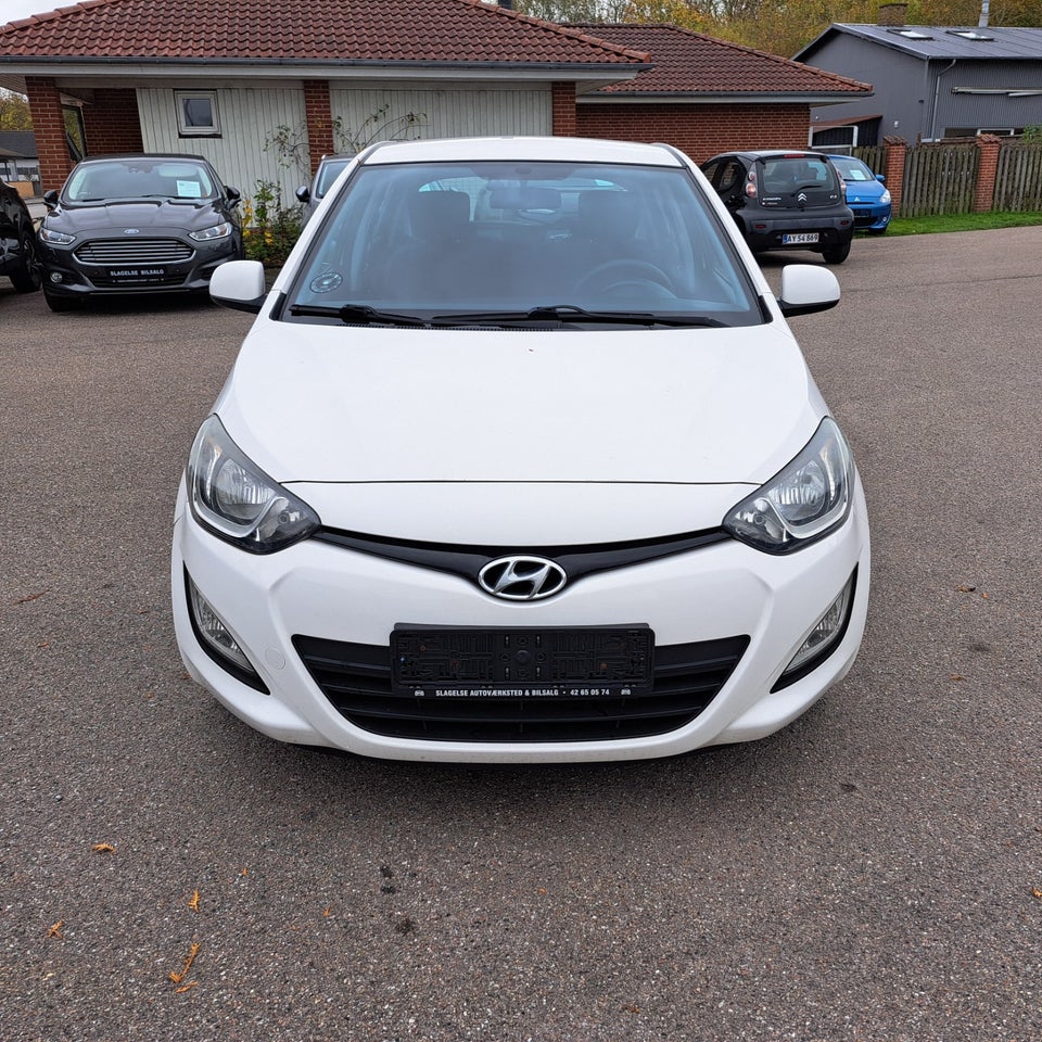 Hyundai i20 1,1 CRDi 75 Classic Eco 5d