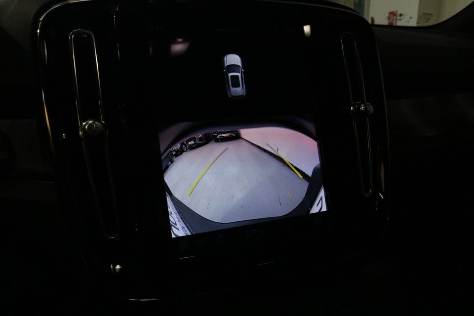 Volvo XC40 ReCharge Extended Range Plus 5d