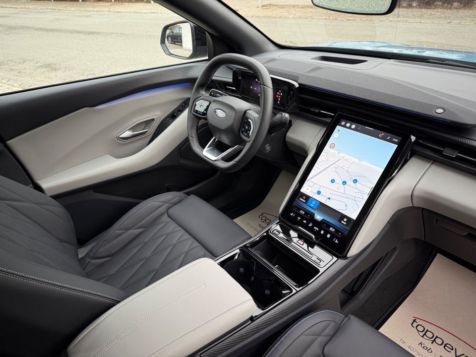 Ford Explorer 82 Premium Extended Range 5d