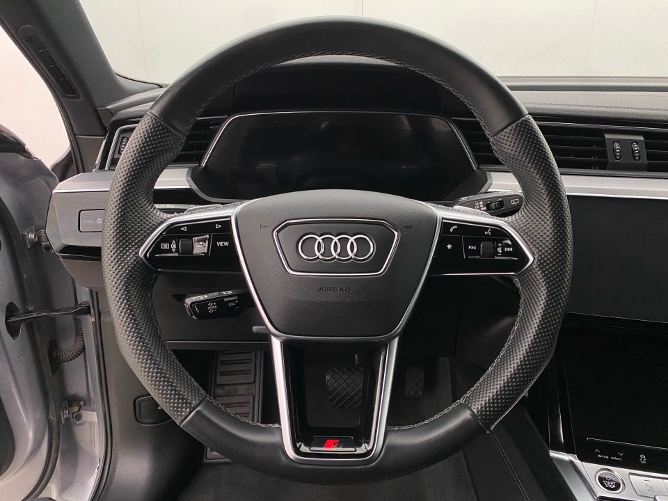 Audi e-tron 50 quattro 5d