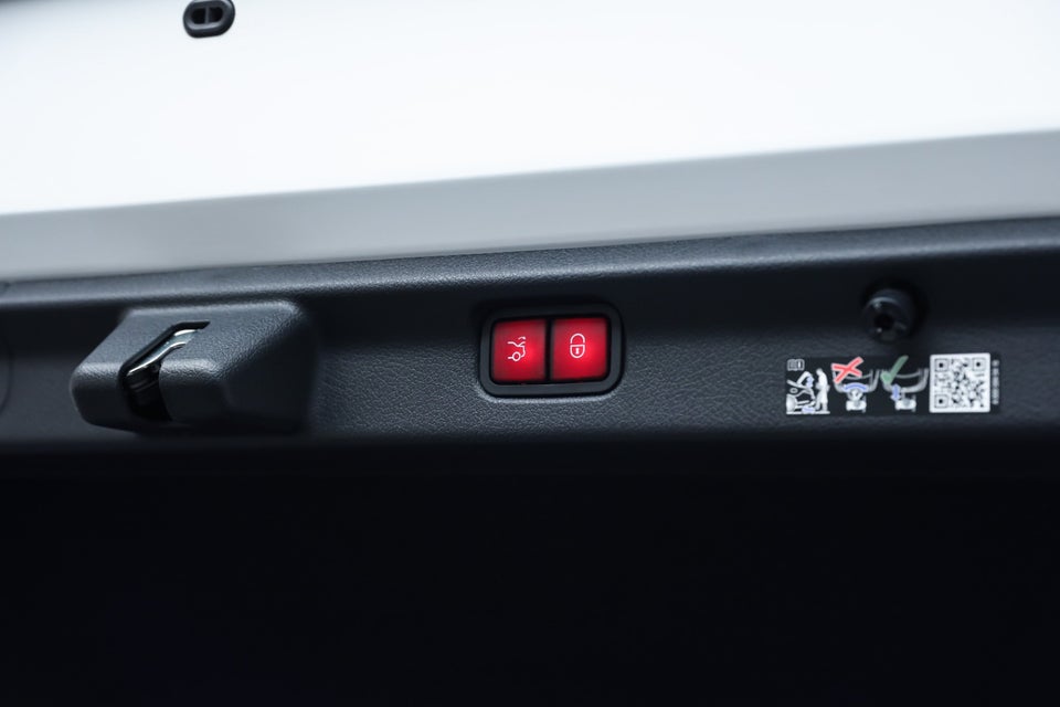 Mercedes EQE350+ AMG Line 4d