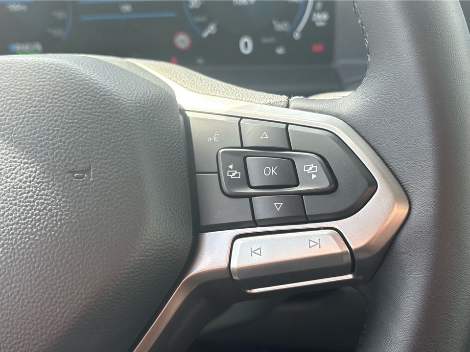 VW e-Caravelle 64 Basis LWB