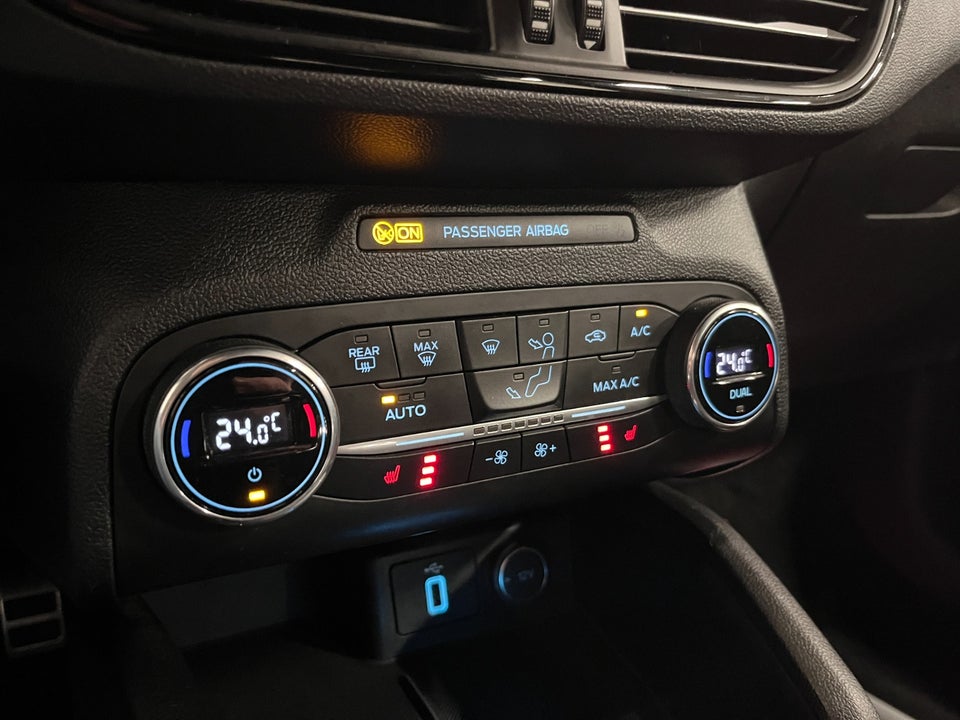 Ford Focus 1,0 EcoBoost ST-Line 5d