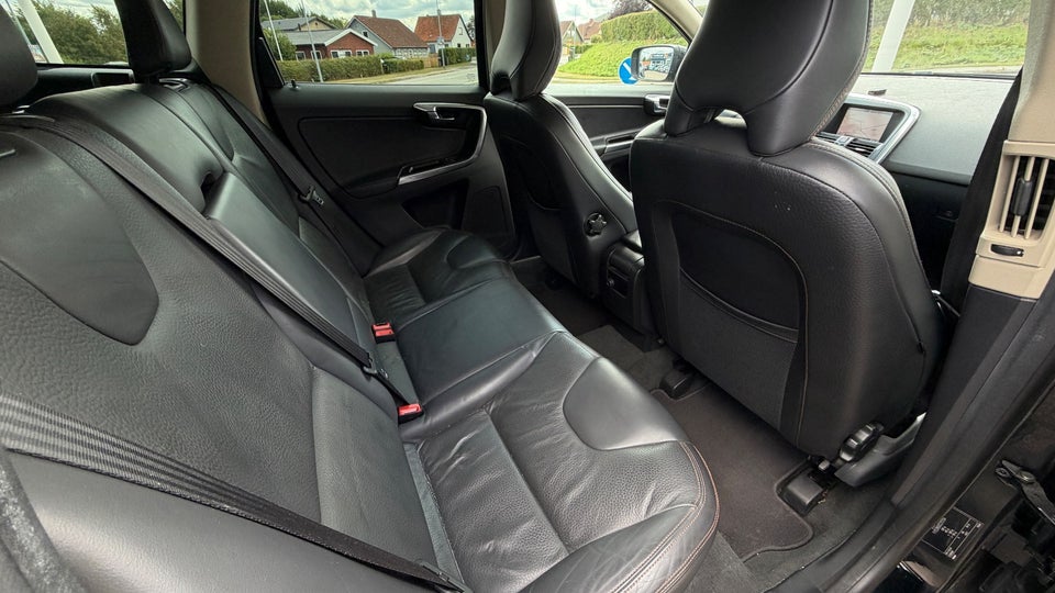 Volvo XC60 2,0 D3 163 Momentum aut. 5d