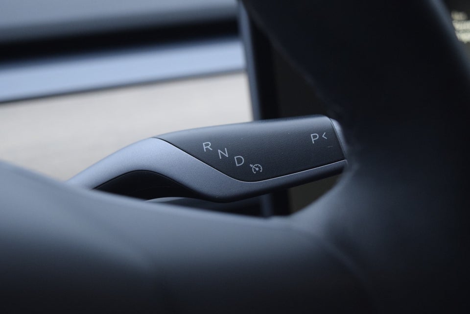 Tesla Model 3 Long Range AWD 4d