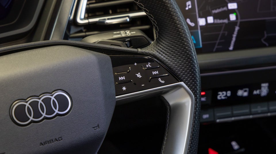 Audi Q4 e-tron 45 S-line 5d