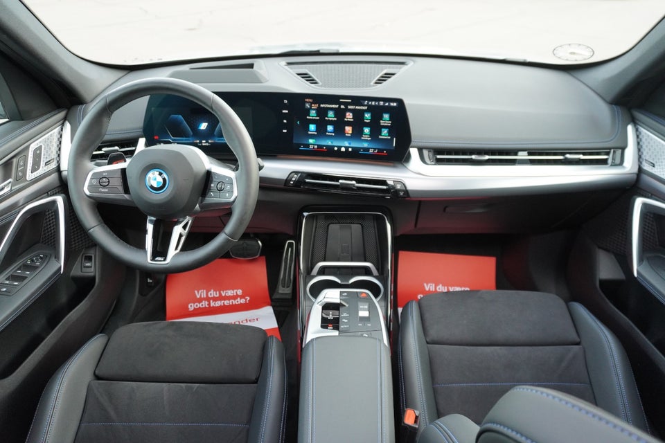 BMW iX1 xDrive30 M-Sport 5d