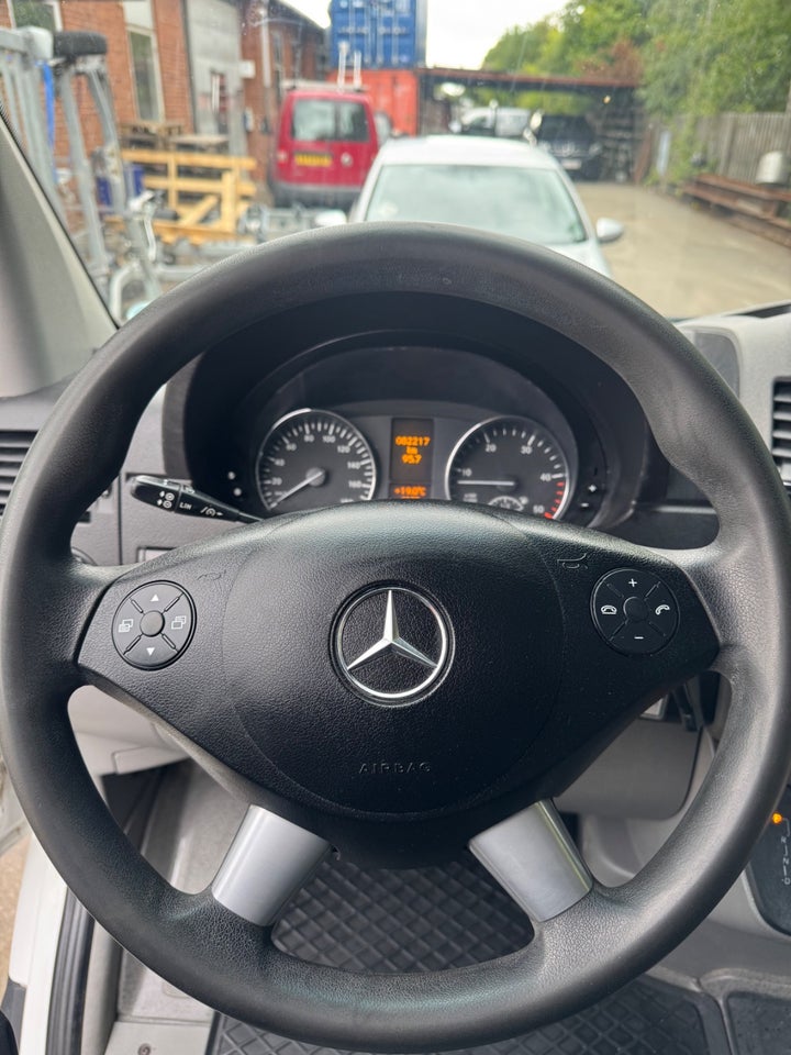 Mercedes Sprinter 319 3,0 CDi R3 Kassevogn 5d