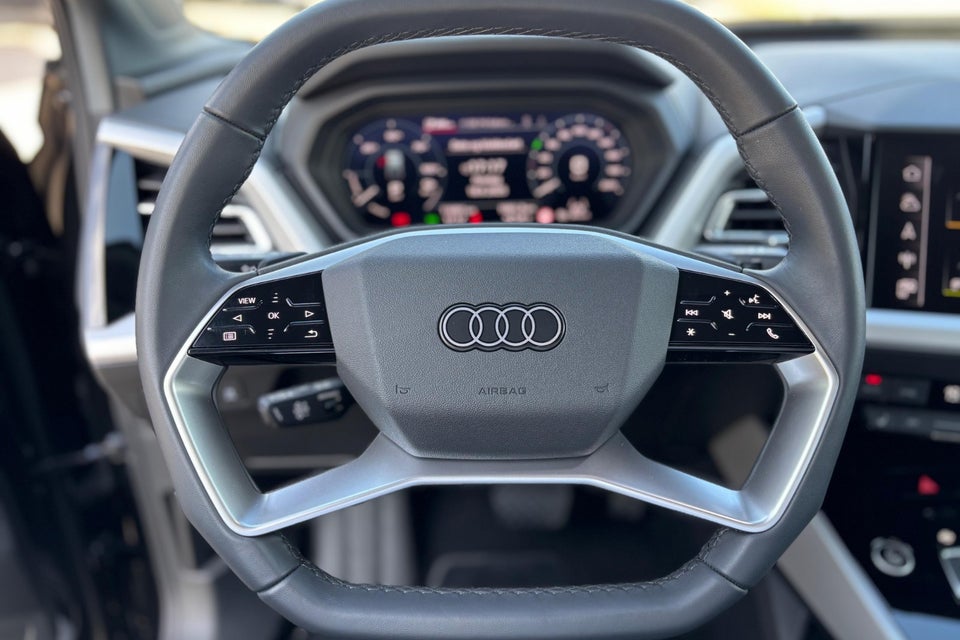 Audi Q4 e-tron 45 Progress 5d