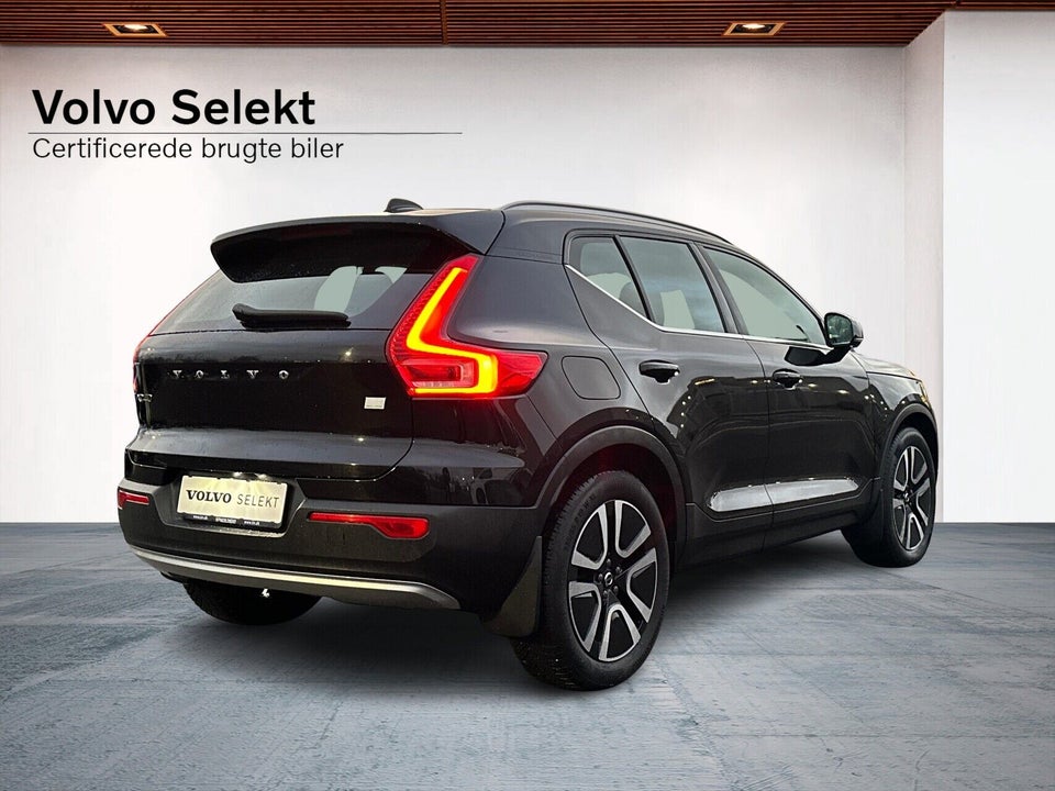 Volvo XC40 1,5 T5 ReCharge Momentum aut. 5d