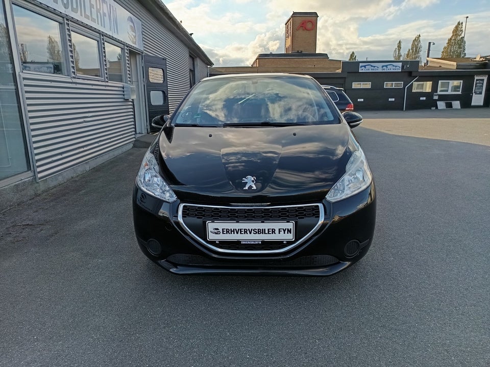 Peugeot 208 1,6 e-HDi 92 Active 5d