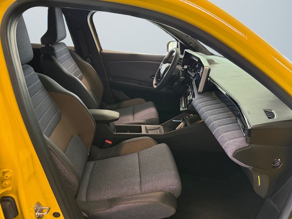 Renault 5 E-Tech 40 Techno 5d