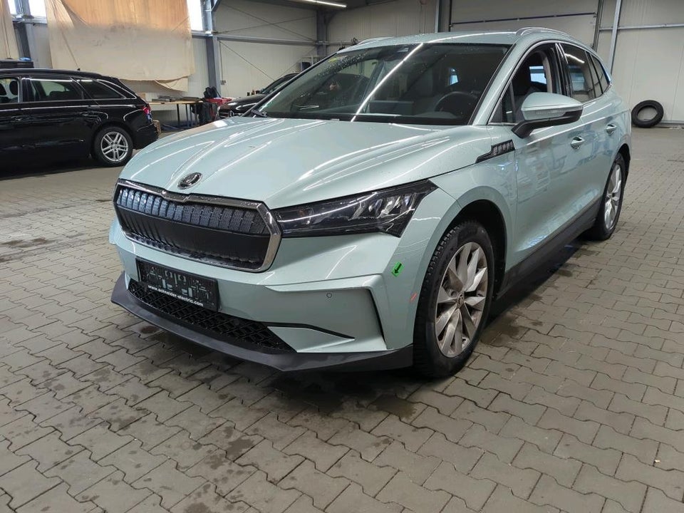 Skoda Enyaq 80 iV Plus Loft 5d