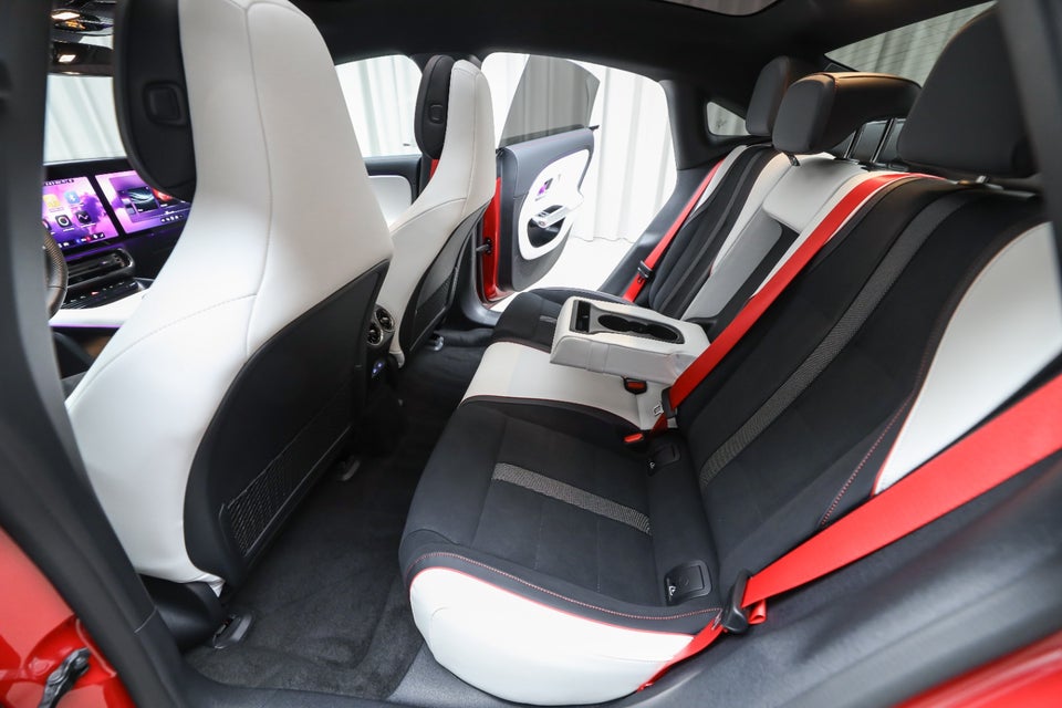 Mercedes CLA200 electric AMG Premium 4d