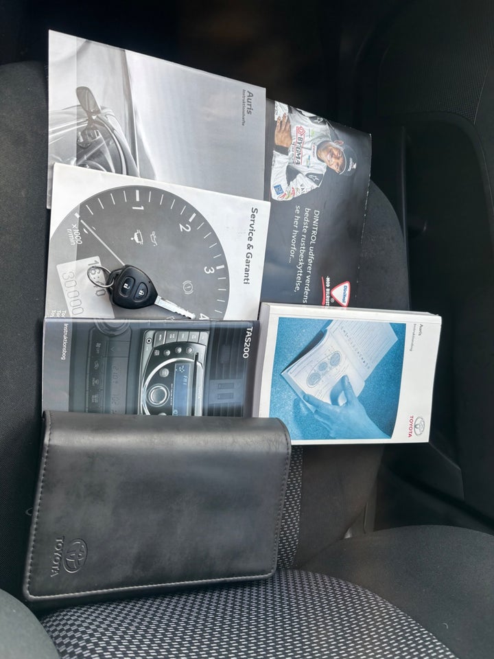 Toyota Auris 1,4 D-4D T2 5d