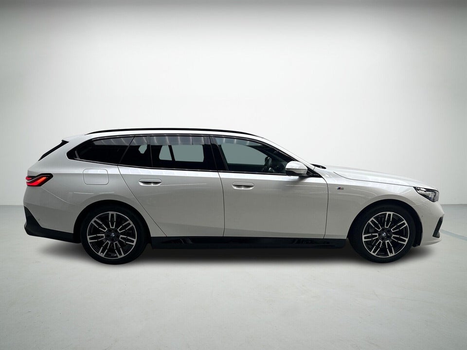 BMW i5 xDrive40 Touring Fully Charged 5d