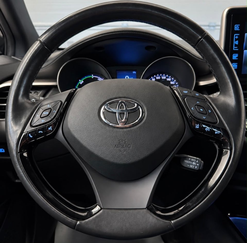 Toyota C-HR 1,8 Hybrid C-HIC CVT 5d