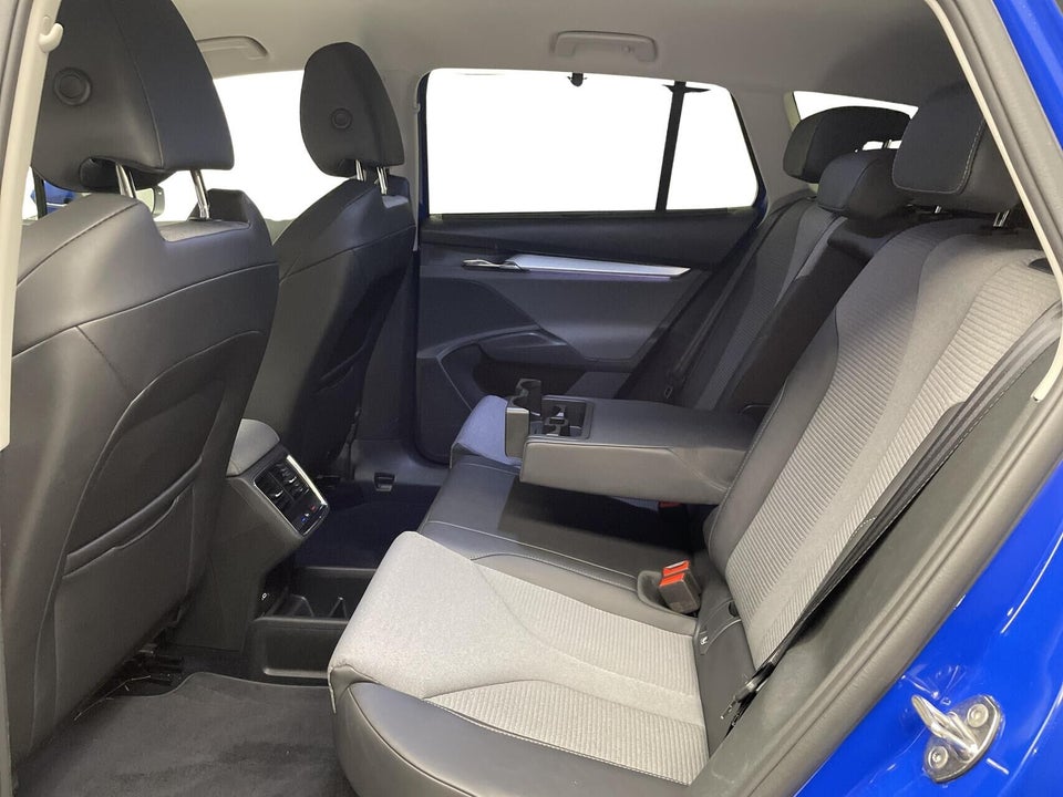 Skoda Enyaq 80 iV Loft 5d